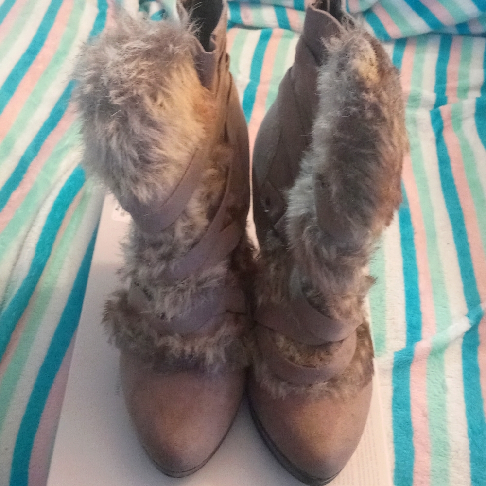 Elle Fur Boots